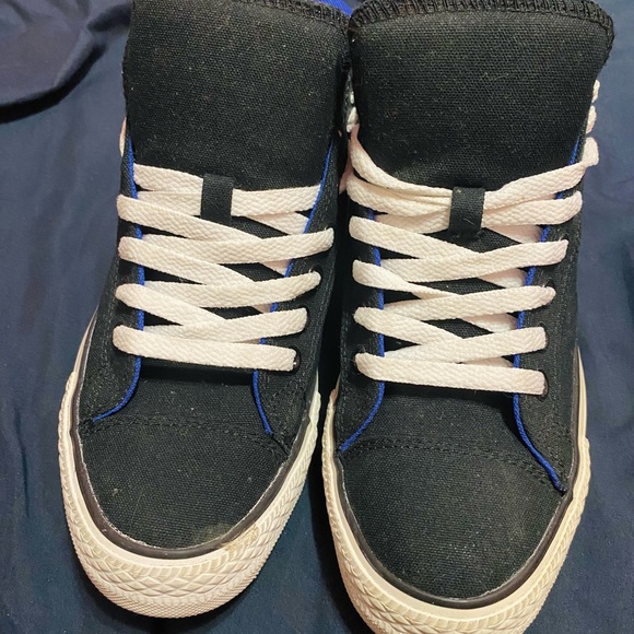 Converse All Star Sneakers - Picture 2 of 6